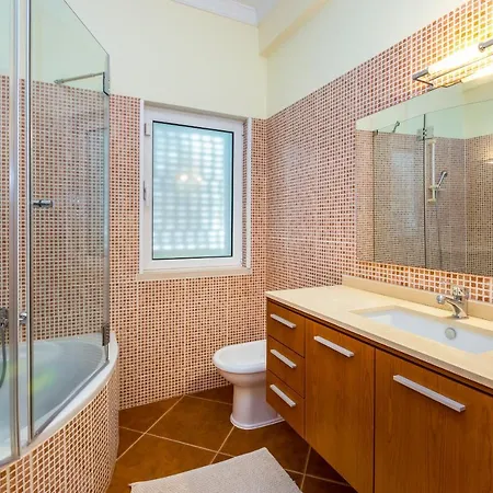 Amarela Villa Boliqueime